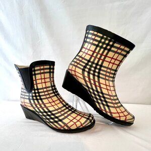 FY (Forever Young) Ankle Rain Boots, Plaid, #RB5203, Slip on, Size 10, EUC!